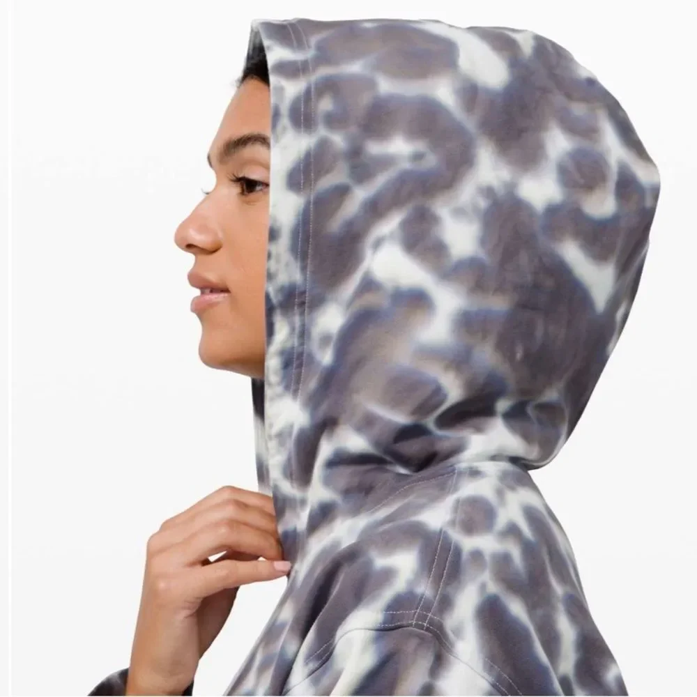 lululemon athletica excellent preowned